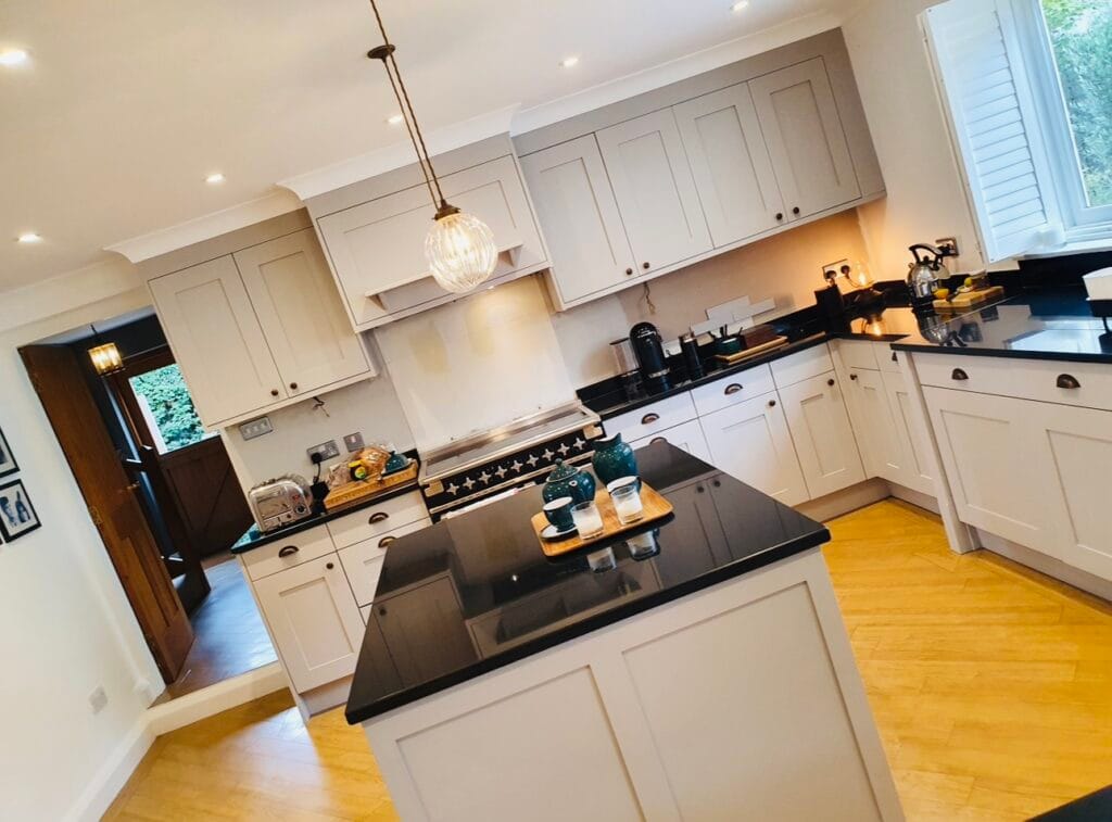 Painting kitchen cupboards Nottingham